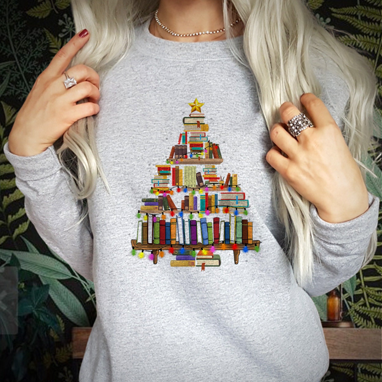 SWEATSHIRT (5323) BOOK CHRISTMAS Tree Merry Bookmas Books Christmas Tree Librarian Christmas Book Lovers Bookworm Bookish Teacher Christmas