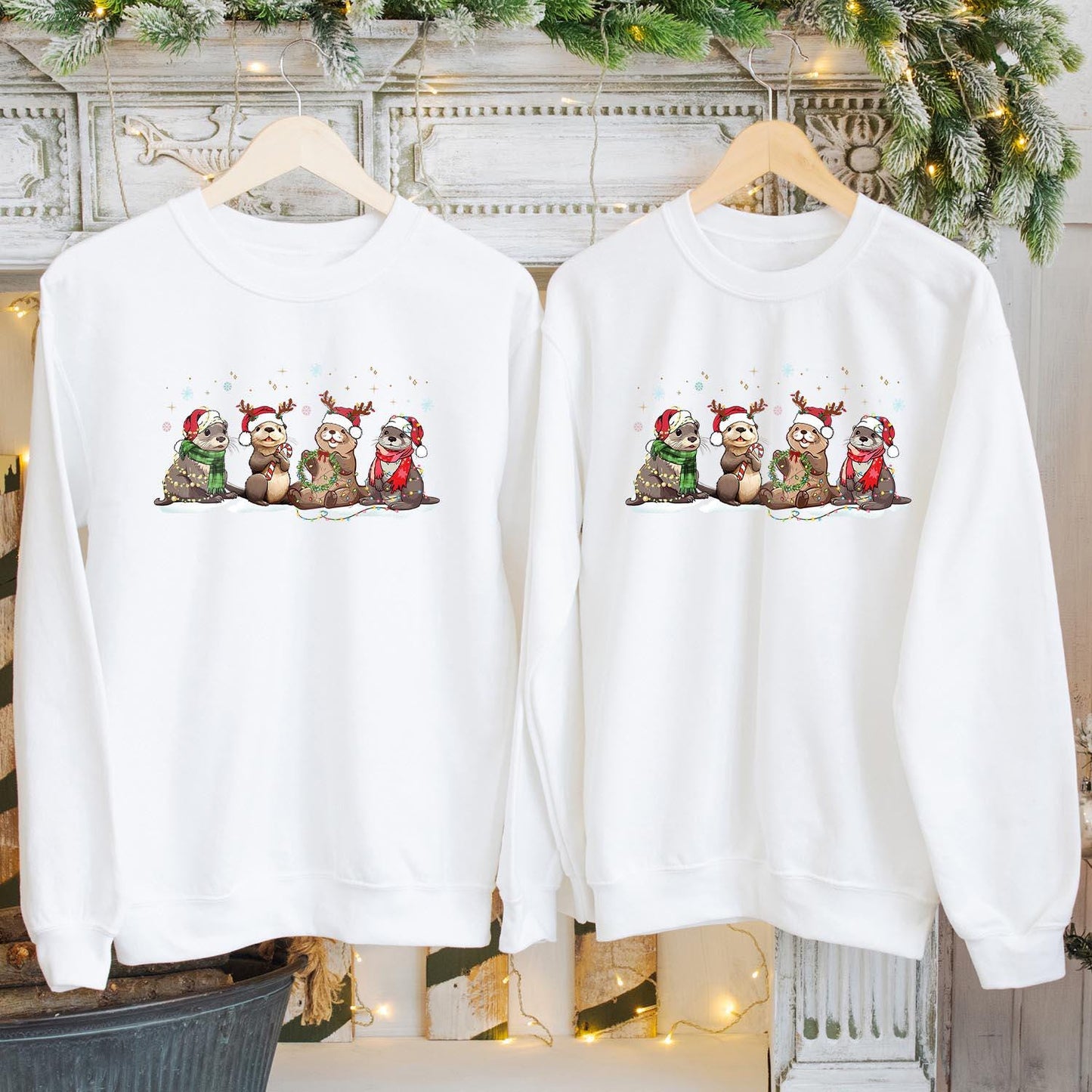 SWEATSHIRT (5318) Merry Christmas Otters Otter Lover Farm Animal Sea Animal Christmas Lights Festive Holiday Season Xmas Jumper