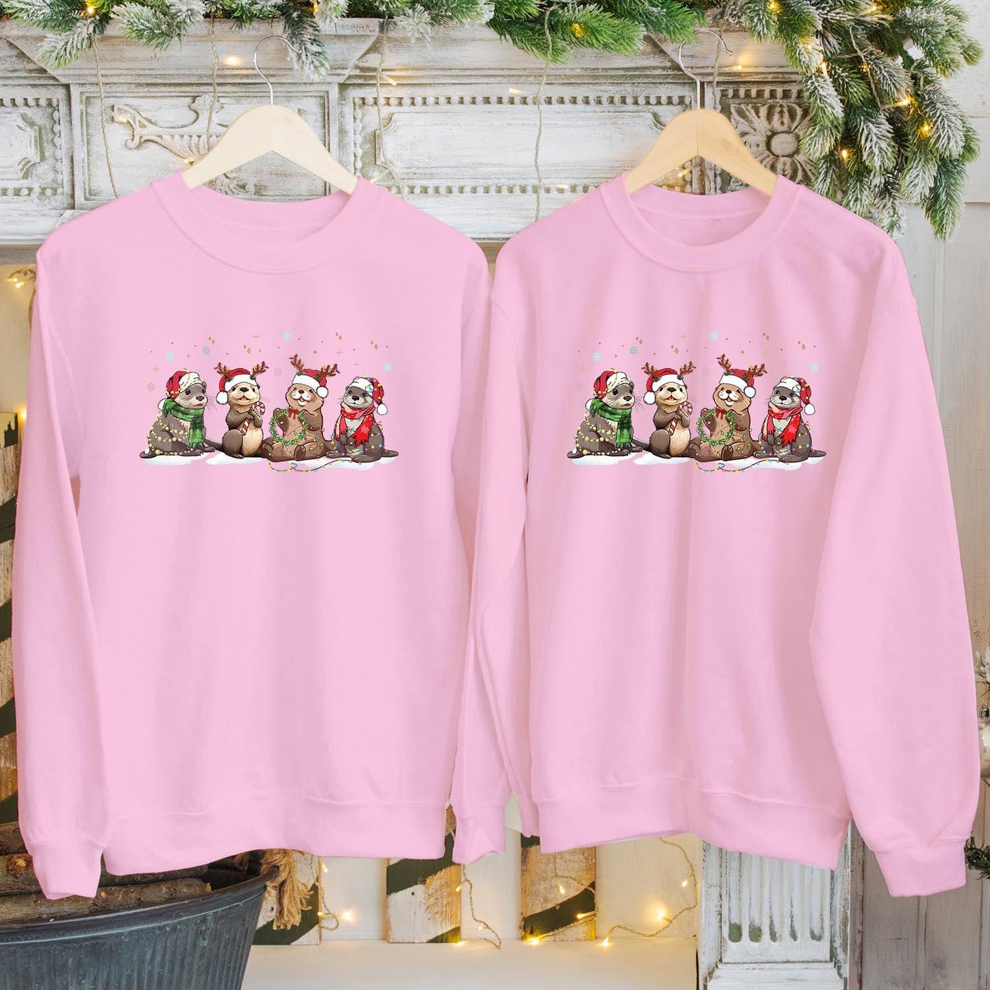 SWEATSHIRT (5318) Merry Christmas Otters Otter Lover Farm Animal Sea Animal Christmas Lights Festive Holiday Season Xmas Jumper